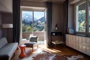Hotelzimmer mit Blick auf die Berge
