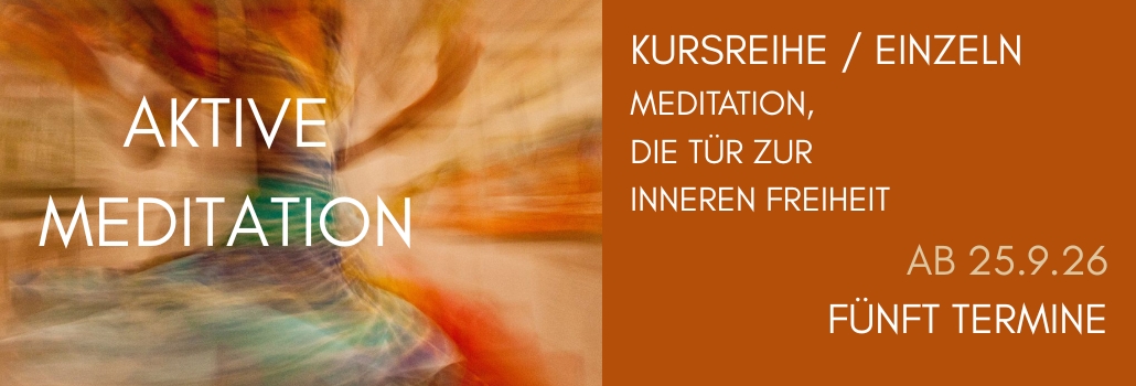 Frau in Bewegung in Orange